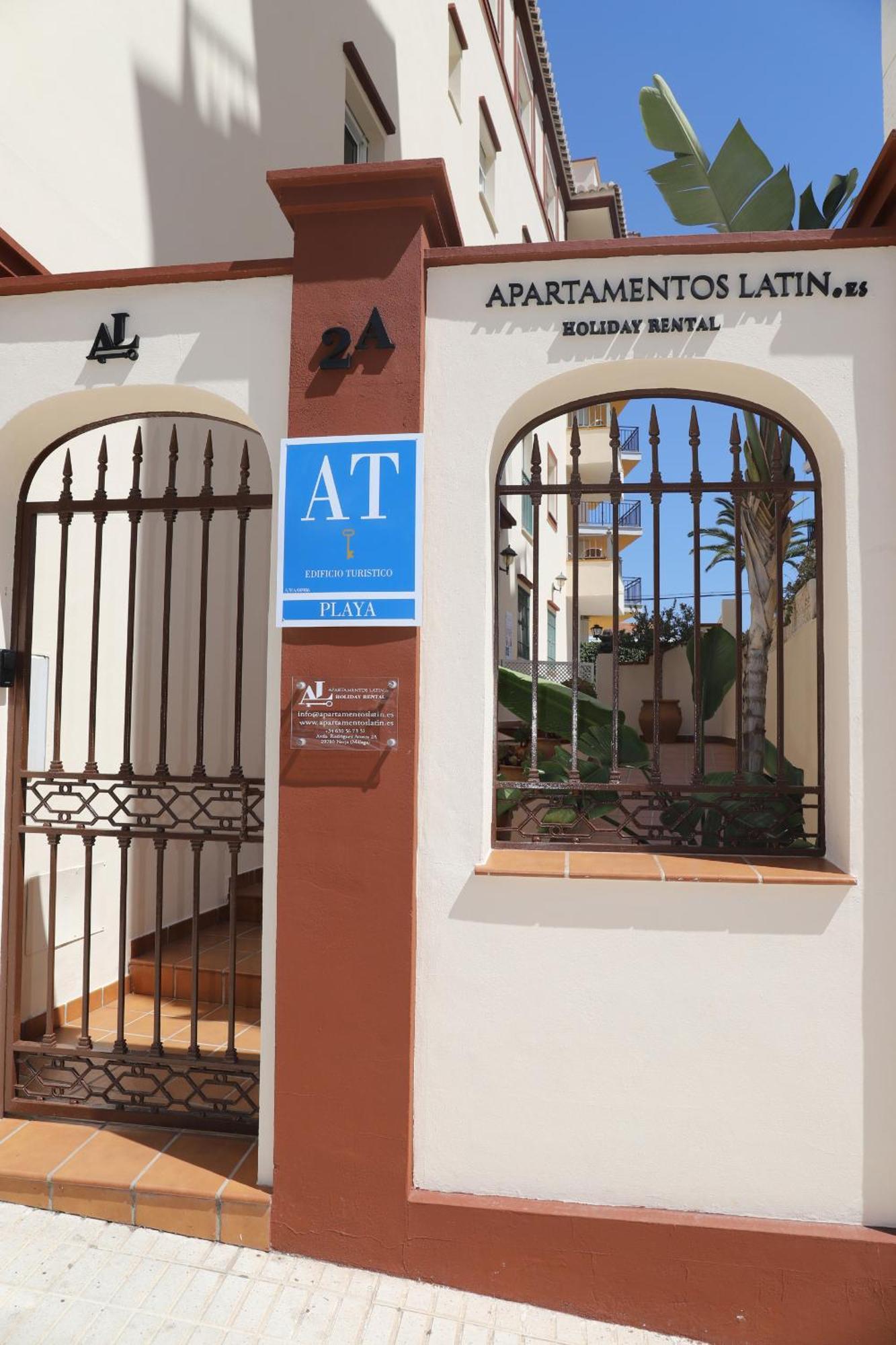 Apartamentos Latin Nerja Exterior foto