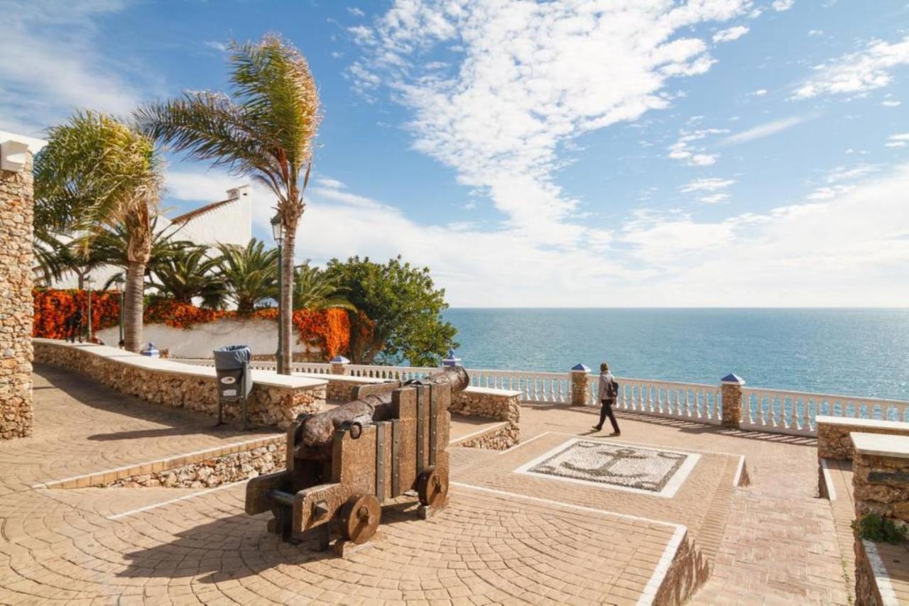 Apartamentos Latin Nerja Exterior foto